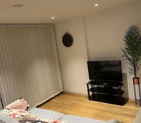 Beautiful 2 Bed Flat In Finchley Road, Camden